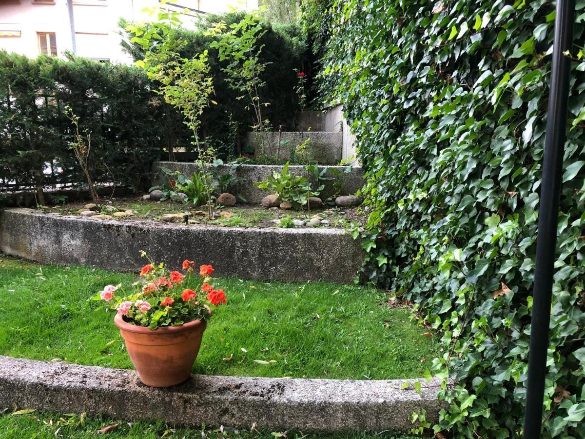 Apartamento Alba Jaca Luaran gambar
